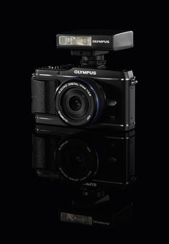 E-P3_side_black_on_black_with-FL14_XL_rdax_245x353.jpg E-P3_side_black_on_black_with-FL14_XL_rdax_245x353.jpg
